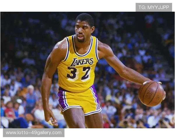 身披32号球衣的知名足球球星都有谁他们的职业生涯亮点有哪些 身披32号球衣的知名足球球星都有谁他们的职业生涯亮点有哪些